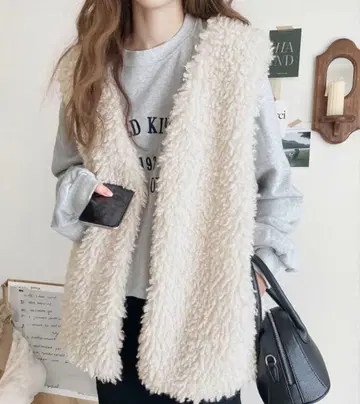 [ 미사용 새상품 ] 퍼 베스트