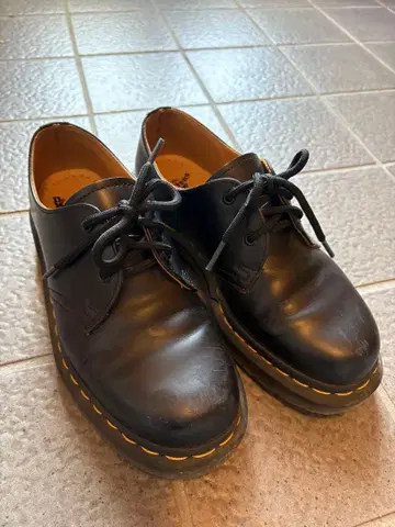 Dr.Martens 닥터마틴 3홀 23.5cm 상당 블랙
