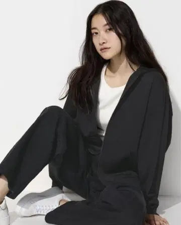 UNIQLO 드라이 맨투맨 릴랙스 후드티 블랙