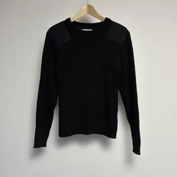 휴스턴 명령어 블랙 리브 니트 스웨터