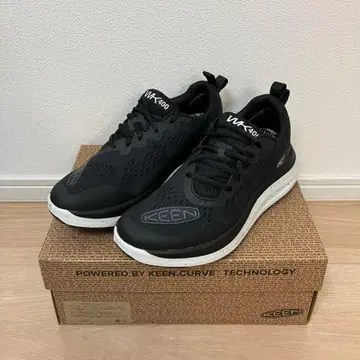 KEEN WK400 블랙 스니커즈
