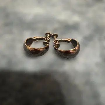 골드톤 후프 귀찌 스크류식