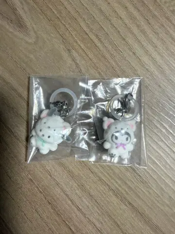 산리오 메지루시 액세서리 복슬복슬 스노우 쿠로미 포차코