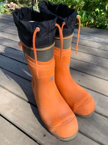 Husqvarna 안전 장화