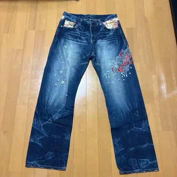 [ 최종 가격 ] 일본풍 패턴 자수 디자인 데님 팬츠 36인치