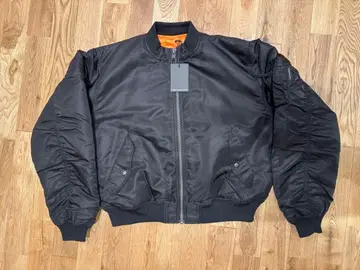 고샤 루브친스키 봄버 자켓