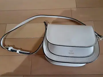 스나이델 화이트 미니백