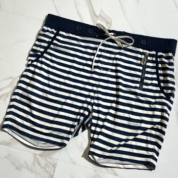 현행 MUTA 무타 마린 래쉬가드 하프 팬츠 8 금장 장식 폴리에스테르