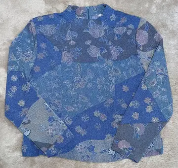 산넨자카 크레이프 원단 티셔츠 블라우스 파랑