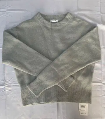 [ 미사용 새상품 ] FRAY I.D 니트 긴팔 민트 컬러