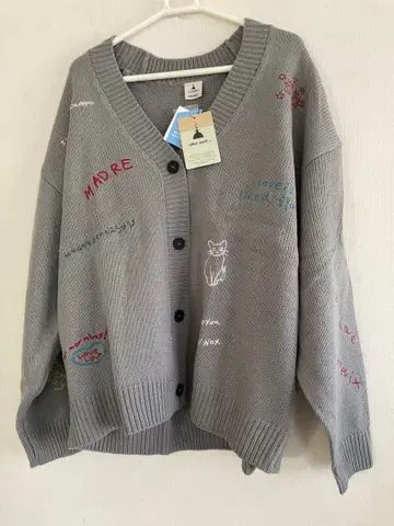 택 포함 새상품 니코앤드 모티브 & 레터링 가디건 그레이