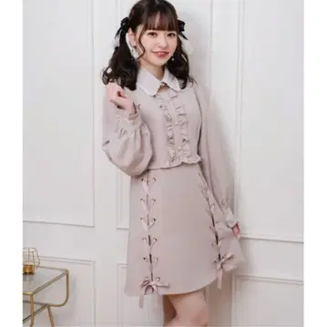 로지타 옷깃 레이스와 비쥬 원피스 F