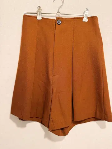 Rothman 브라운 턱 숏팬츠