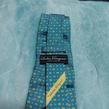 Salvatore Ferragamo 꽃무늬 넥타이