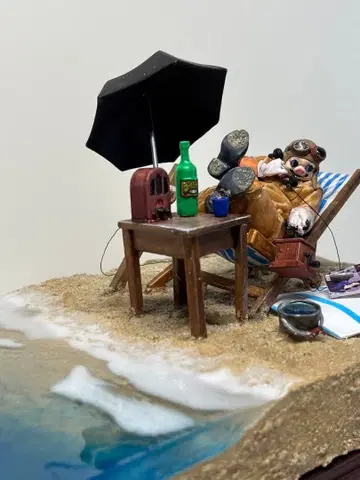 파인 몰드 붉은 돼지 아지트의 포르코 완성품 디오라마 케이스 포함