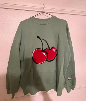 KIRSH 체리 프린트 맨투맨