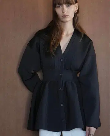 CLANE WAIST SHAPE PEPLUM CARDIGAN 클라네