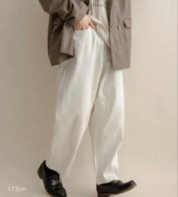 어반 리서치 [미사용 새상품] 배럴 레그 데님 팬츠 L