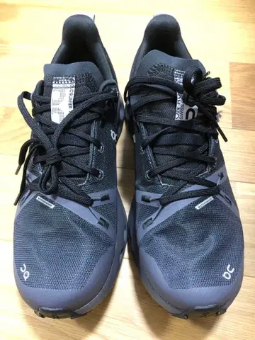 온 러닝화 Cloudsurfer Trail WP 25.5cm