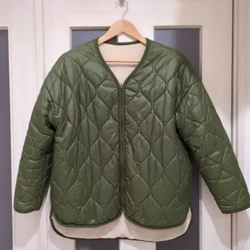 올리브 그린 리버서블 퀼팅 자켓