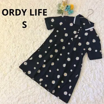 컨디션 최상 꽃무늬 피케 셔츠 펄 버튼 ORDY LIFE A라인 블랙 S