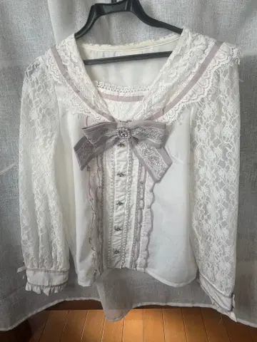 LIZ LISA 레이스 리본 긴팔 블라우스