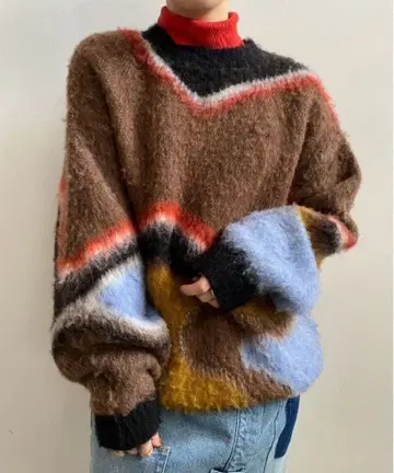 [정품] BODY LINE ABORIGINE ART KNIT TOP