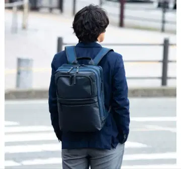 네이비 비즈니스 백팩