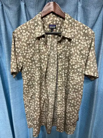 patagonia 꽃무늬 반팔 셔츠 L