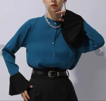 HARE 하레 2WAY 소매 플리츠 셔츠