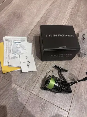 SHIMANO 트윈 파워 C3000MHG 24트윈 파워