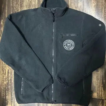 빅토리녹스 VICTORINOX 폴러 테크 플리스 자켓