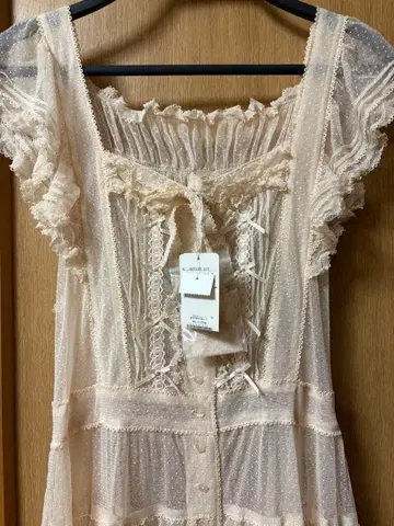 아이보리 튤 태블릿