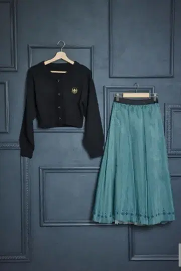 시마무라 치하루 안나 가디건 스커트 세트