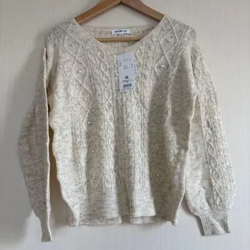 [ 미사용 새상품 ] NATURAL BEAUTY BASIC 니트 M