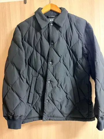 유니클로 퍼프 테크 퀼팅 자켓 블랙 M 사이즈