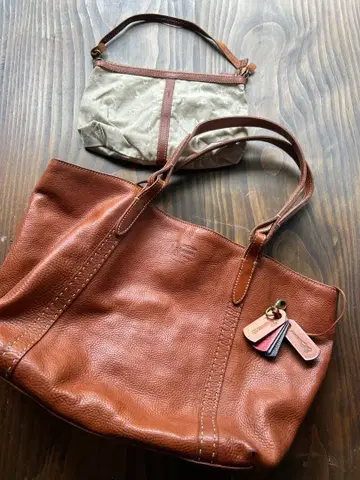 겐텐 브라운 가죽 토트백과 파우치