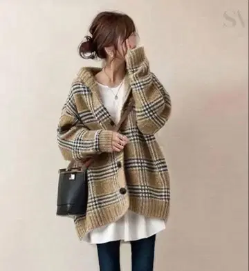 체크 무늬 후드 부착 오버 사이즈 자켓