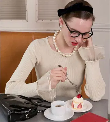 시어 슬리브 도킹 리브 니트