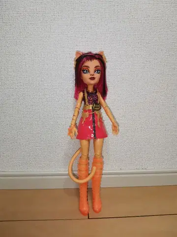 몬스터 하이 인형 (트라라이 스트라이프)