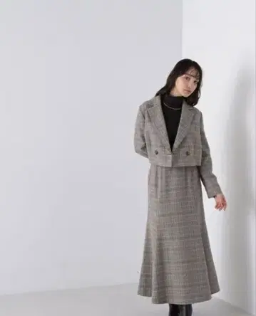 NATURAL BEAUTY BASIC 셋업 스커트 자켓