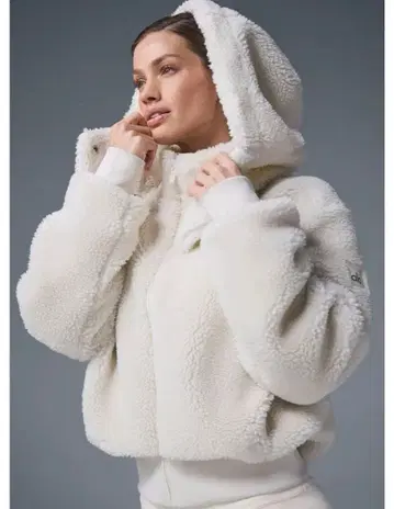 [ ALO Yoga ] 아로요가 Foxy Sherpa Jacket