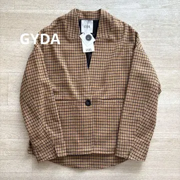 GYDA 새상품 체크 무늬 베이지 자켓