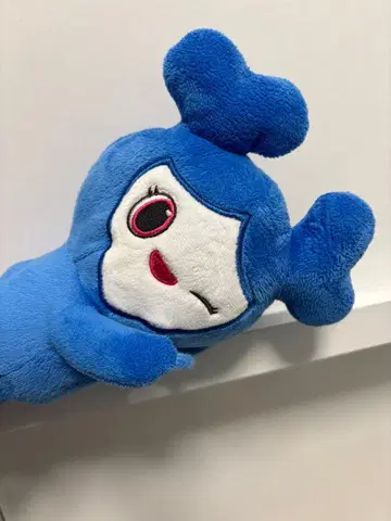 TWICE LOVELYS GIGO 안아주는 미니백 서브리