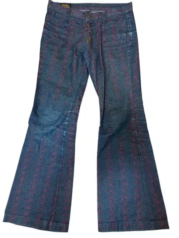 McQueen / 자수 디자인 / 플레어 데님 / Y2K / 청바지