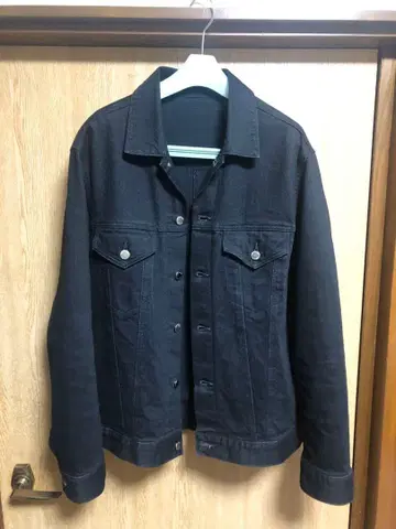 유니폼 익스페리먼트 자켓