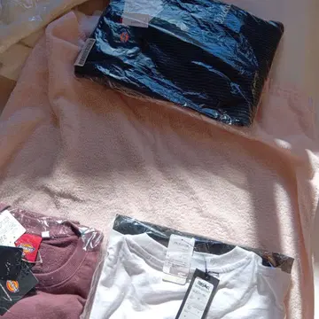 새상품 초~초, 초특가 축제 T셔츠, 등 묶음 판매