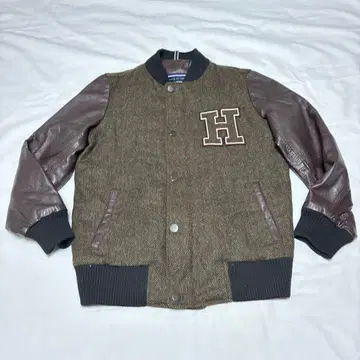 TOMMY HILFIGER의 바시티 자켓