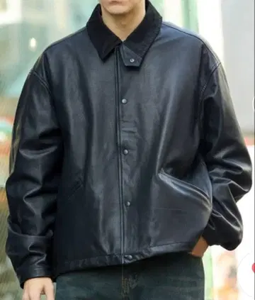 [ 미사용 새상품 ] 2025-26 레미 리프 블랙 가죽 자켓