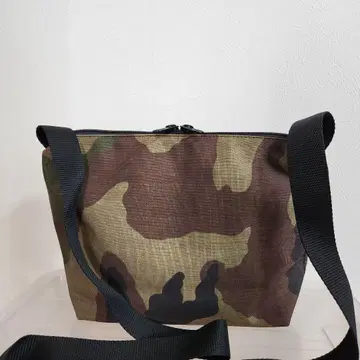 에르베샤 펠리에 신상 숄더백